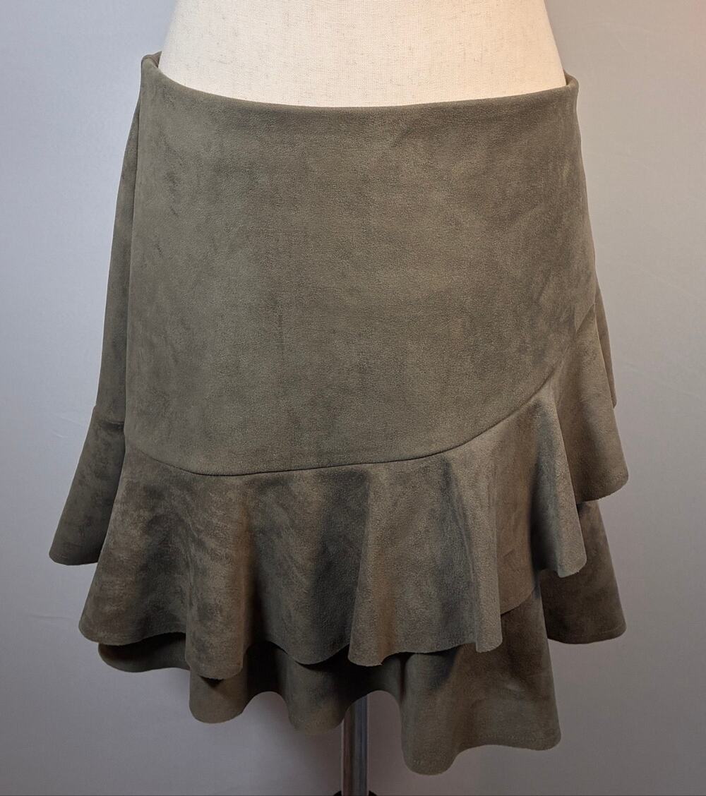 Naked Zebra Dark Olive Faux Suede Flounce Mini Skirt Women's M